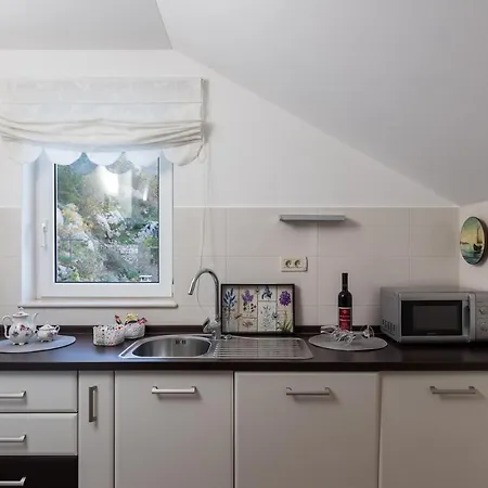 Cetinic - Two Bedroom With Terrace And Sea View Apartman Dubrovnik